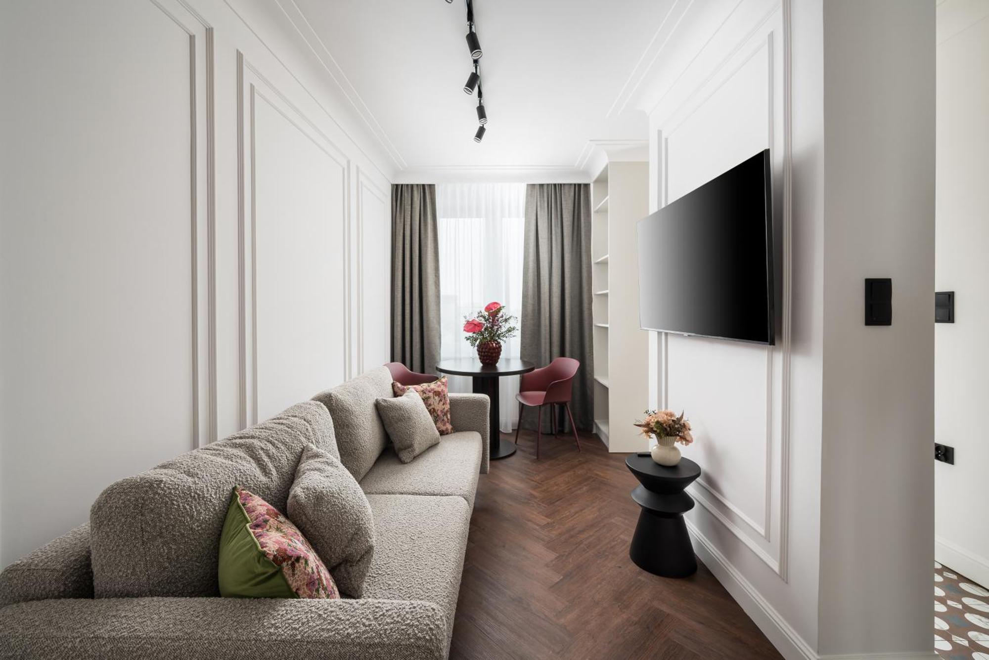 City Centre Deluxe Apartment Warschau Buitenkant foto